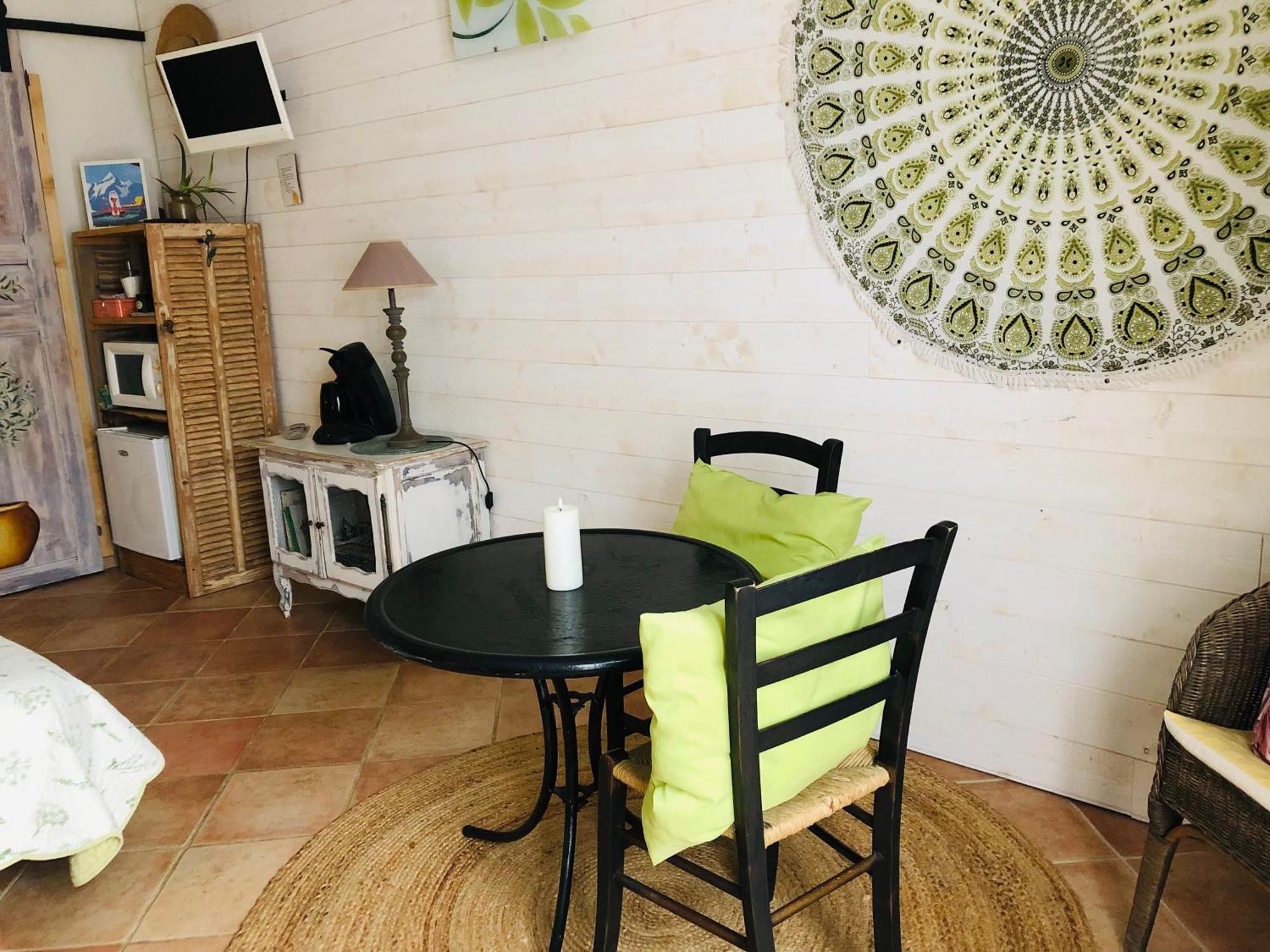 l'Oustaou B&B Piscine&Spa Besse-sur-Issole Esterno foto