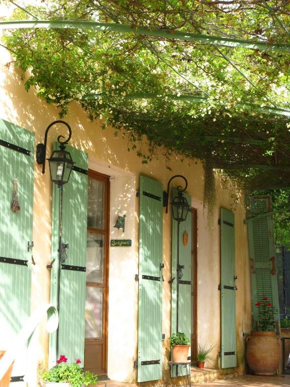 l'Oustaou B&B Piscine&Spa Besse-sur-Issole Esterno foto